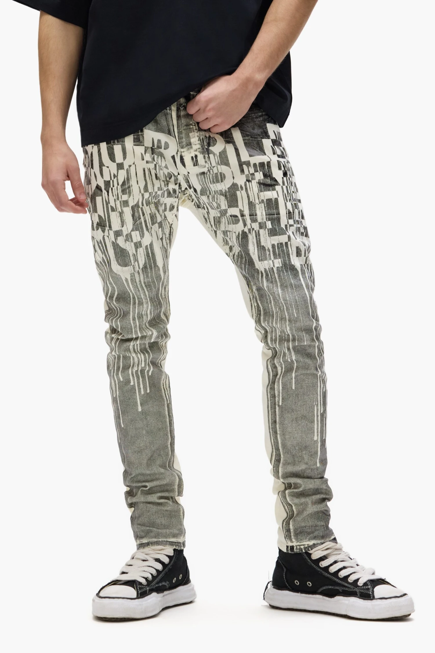 P001 Reverse Black Foil 6 P001 Reverse Black Foil - Image 4